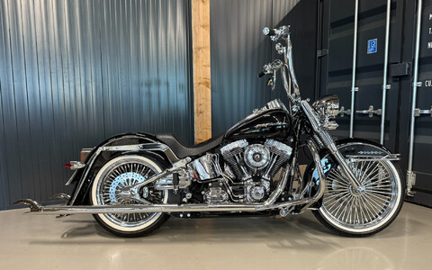 FLSTN Heritage Softail Deluxe 2016