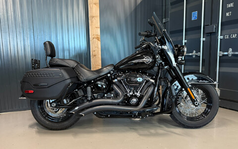 FLHCS Heritage Softail Classic 114 2019