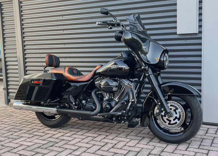 *Street Glide FLHX 2009