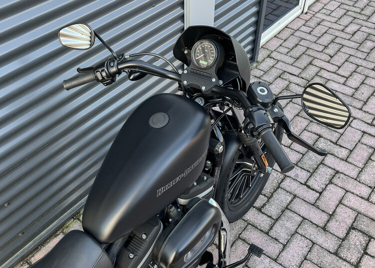 Sportster Iron XL883N 2009