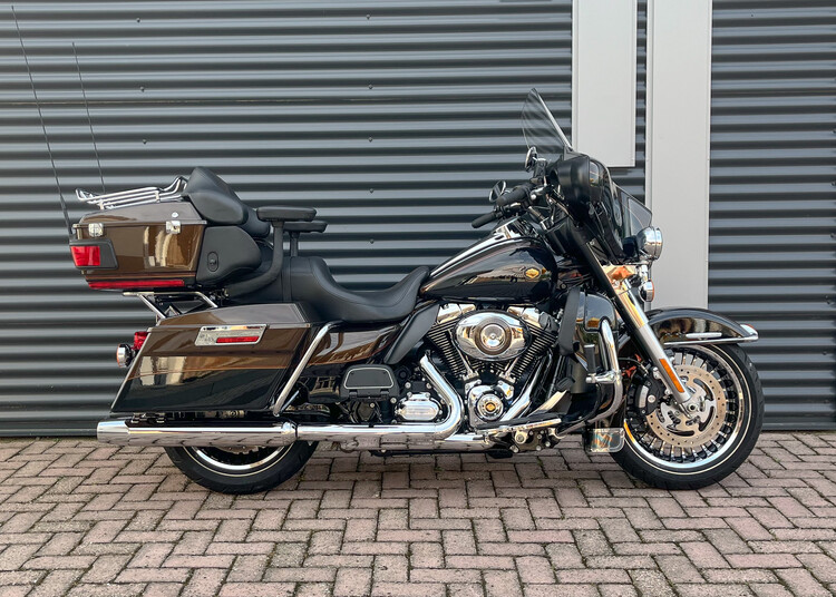 *Electra Glide Ultra Classic 2013 FLHTCU