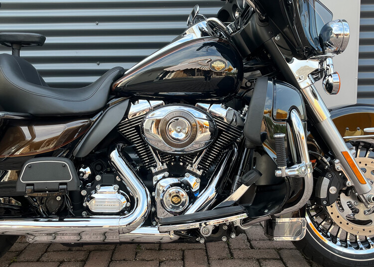 *Electra Glide Ultra Classic 2013 FLHTCU