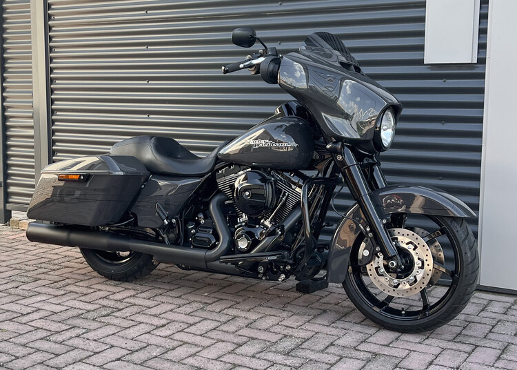 *Street Glide special 2015 FLHXS