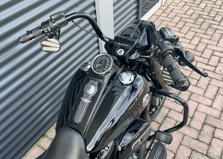 *Road King Special 2019 flhrxs