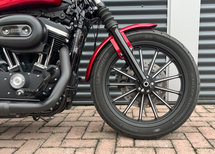 Sportster Iron XL883N 2015