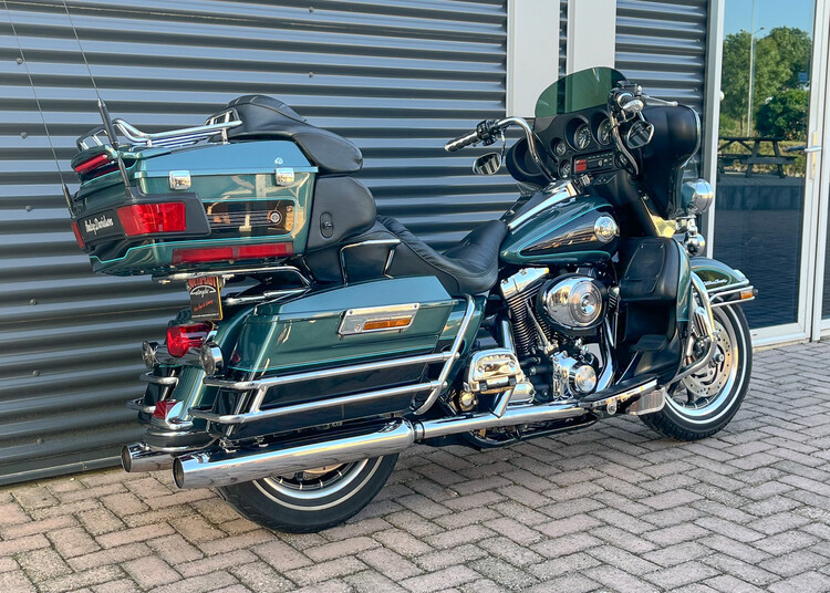 *Electra Glide Ultra Classic FLHTCUI 2002