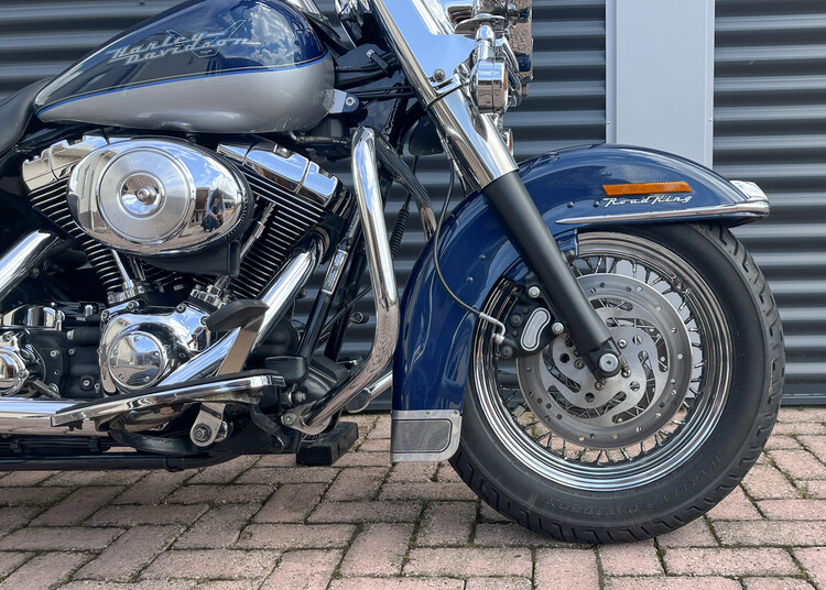 Road King Classic FLHRCI 2000