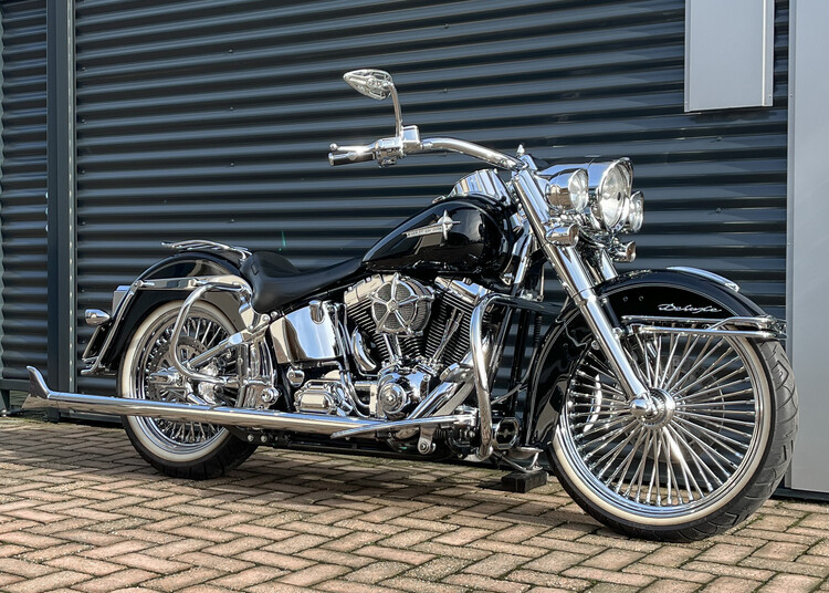 *Softail Deluxe Mexican style 2005 flstn
