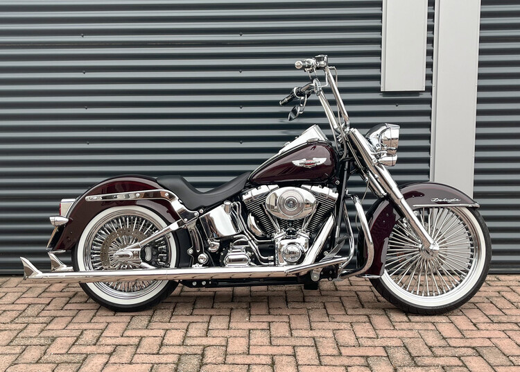 Heritage softail deluxe 2005 flstn