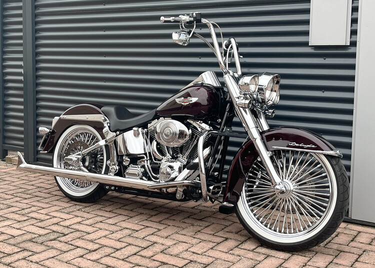 Heritage softail deluxe 2005 flstn