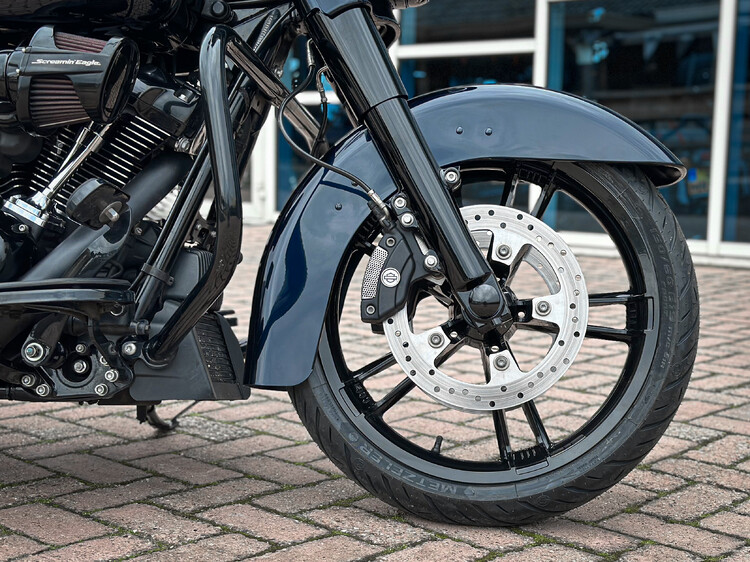 Deep Blue Street Glide  Special