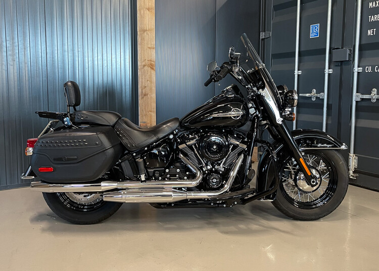 FLHCS Heritage softail classic 107 CU